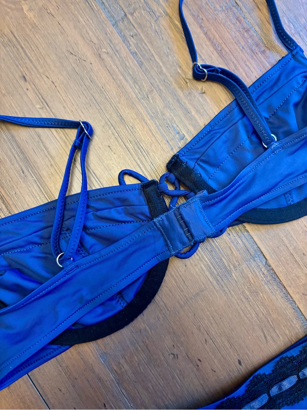 NWOT frankies bikinis x Sydney Sweeney Rome bikini set - Picture 14 of 16